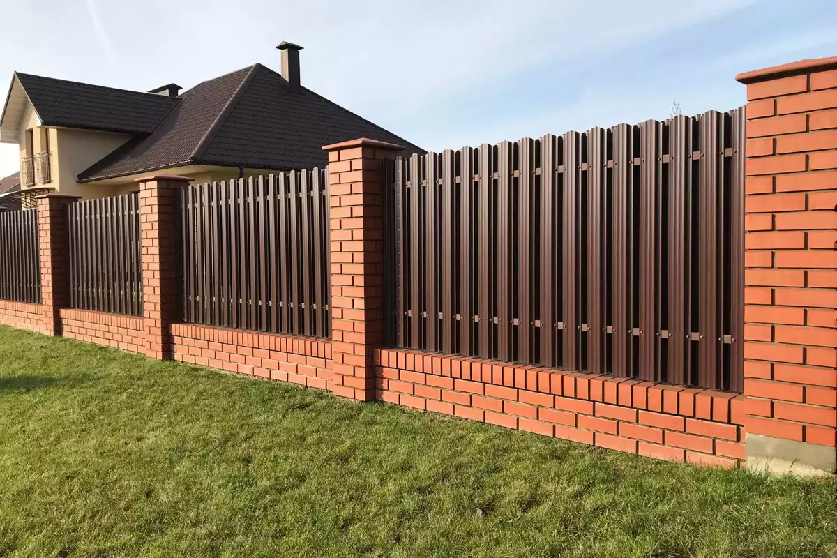 Fence photo 6